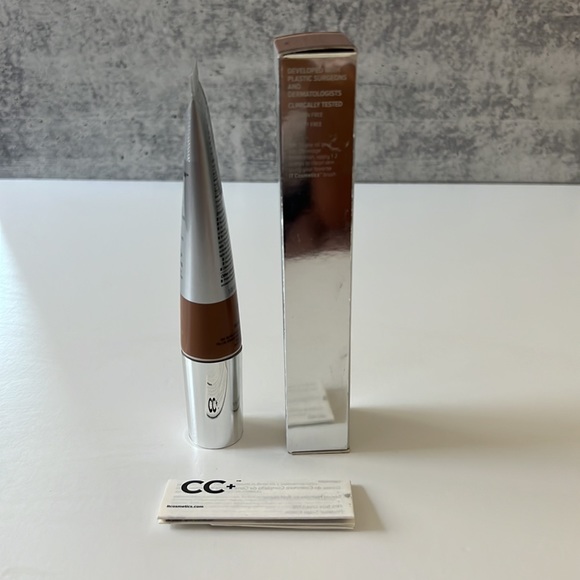 It Cosmetics CC Full Coverage Cream + Hydrating Serum Deep SPF 50 Full Size BNIB - Picture 3 of 4